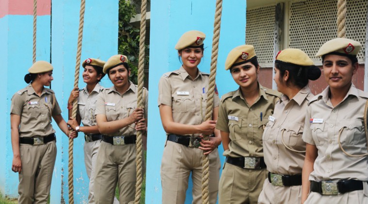 women cop delhi, delhi police, delhi police force, female cop delhi police